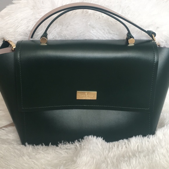 kate spade Handbags - 🌸 Kate spade handbag with strap